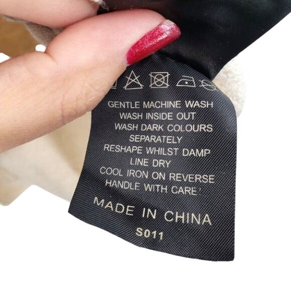 Rock & Religion Bailey Tan V-Neck Sweater - Size 12 - Picture 7 of 7